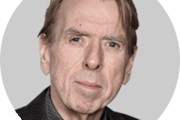 Timothy_Spall_Hourglass_gaslighting